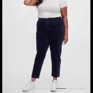 🆕 GAP | High Rise Corduroy Joggers